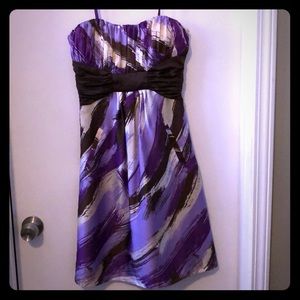 Gorgeous strapless print dress!